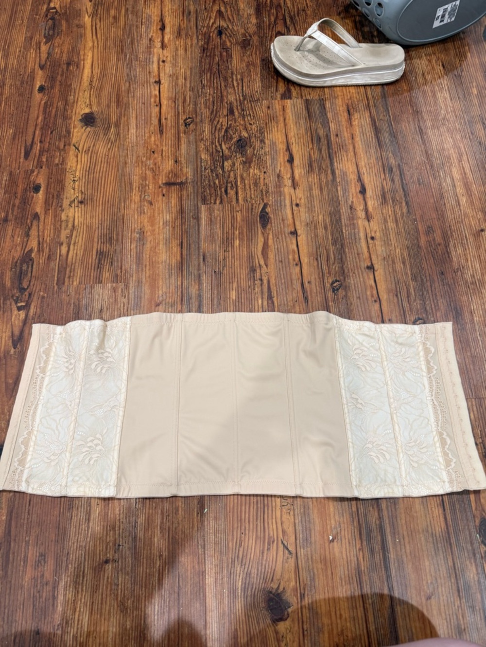 Maidenform Cool Comfort Waist Trainer